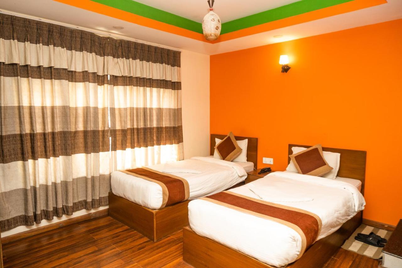 Kathmandu Peace Hotel Buitenkant foto