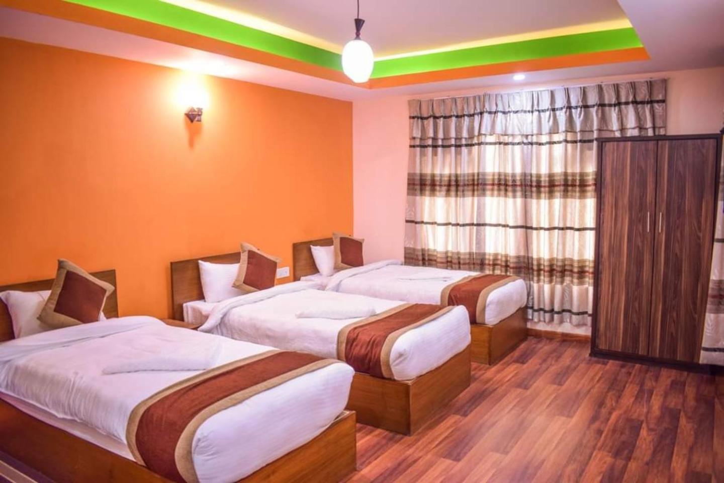 Kathmandu Peace Hotel Buitenkant foto
